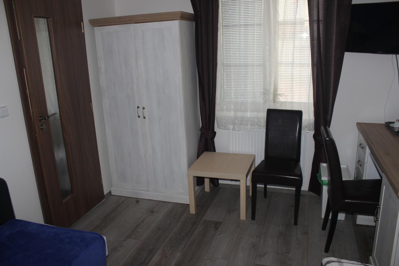 Penzion Vesely Zelezny Brod Exteriör bild